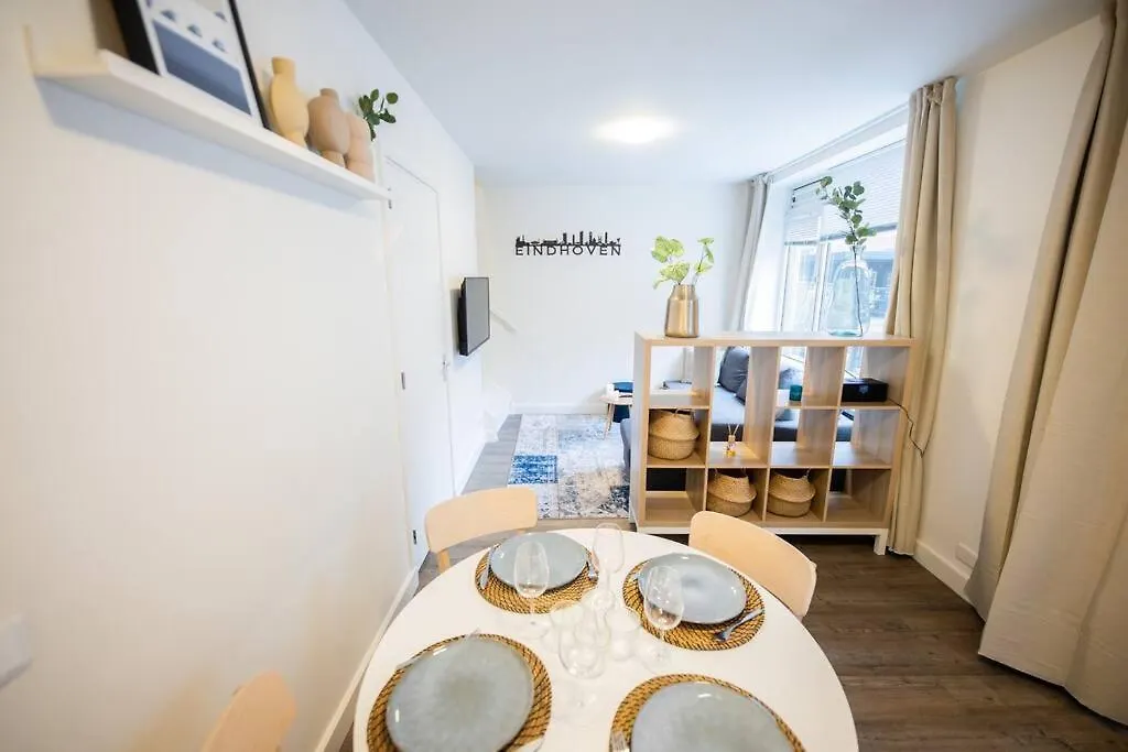 Magnificent Two Bedroom Apartment - Sd23M Eindhoven