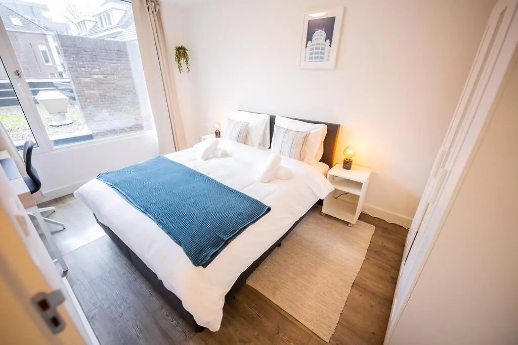 Magnificent Two Bedroom Apartment - Sd23M Eindhoven