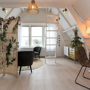 https://stairway-to-heaven-studio.amsterdamhotelsnl.com