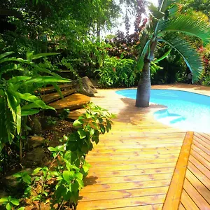 https://les-manguiers.comcaribbean.com